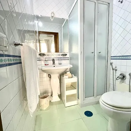 לינה וארוחת בוקר Vista Mare