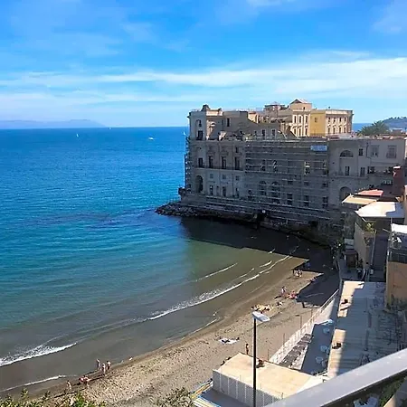 Vista Mare نابولي